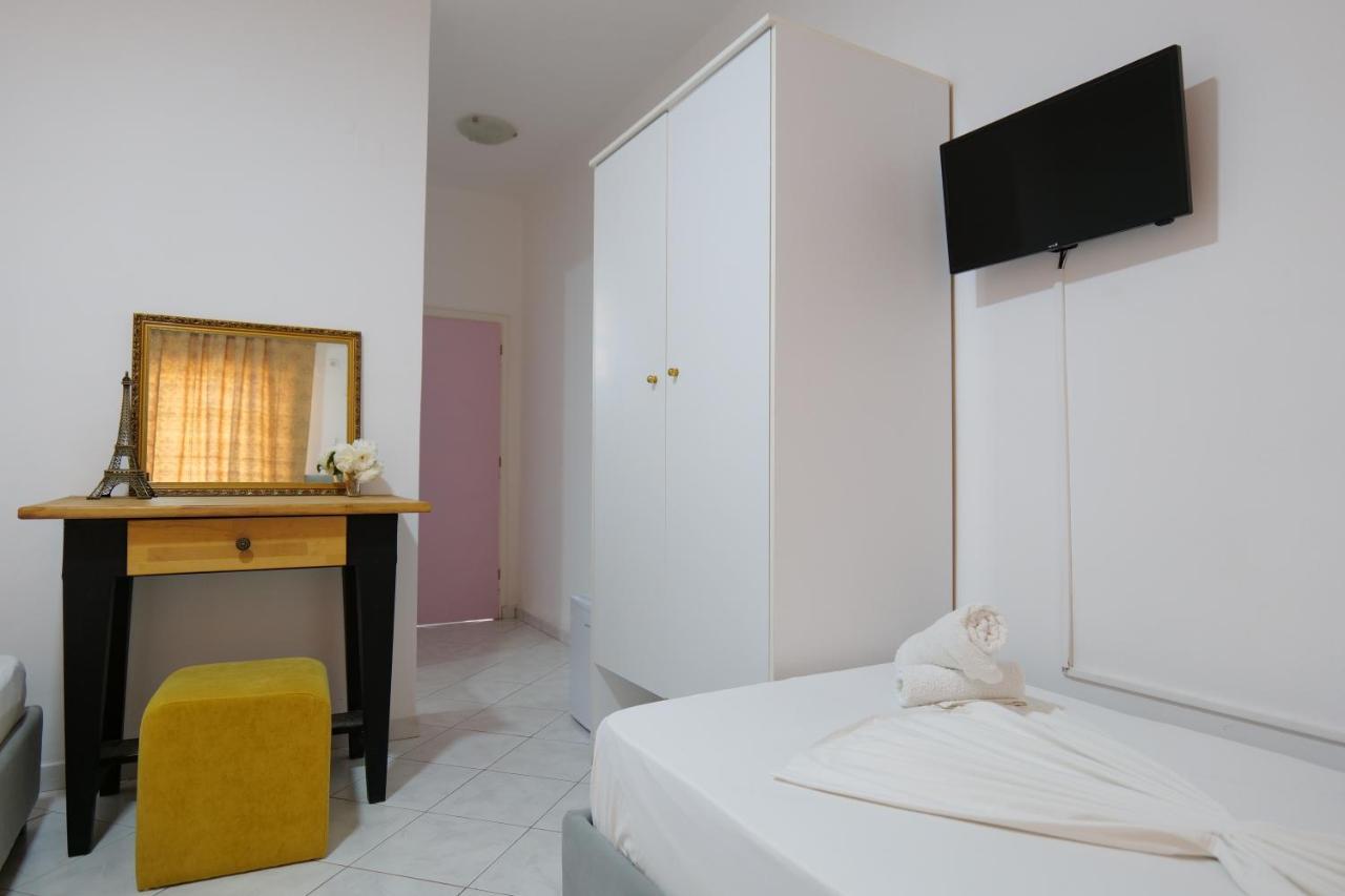 Eden Hotel Sarandë Eksteriør bilde