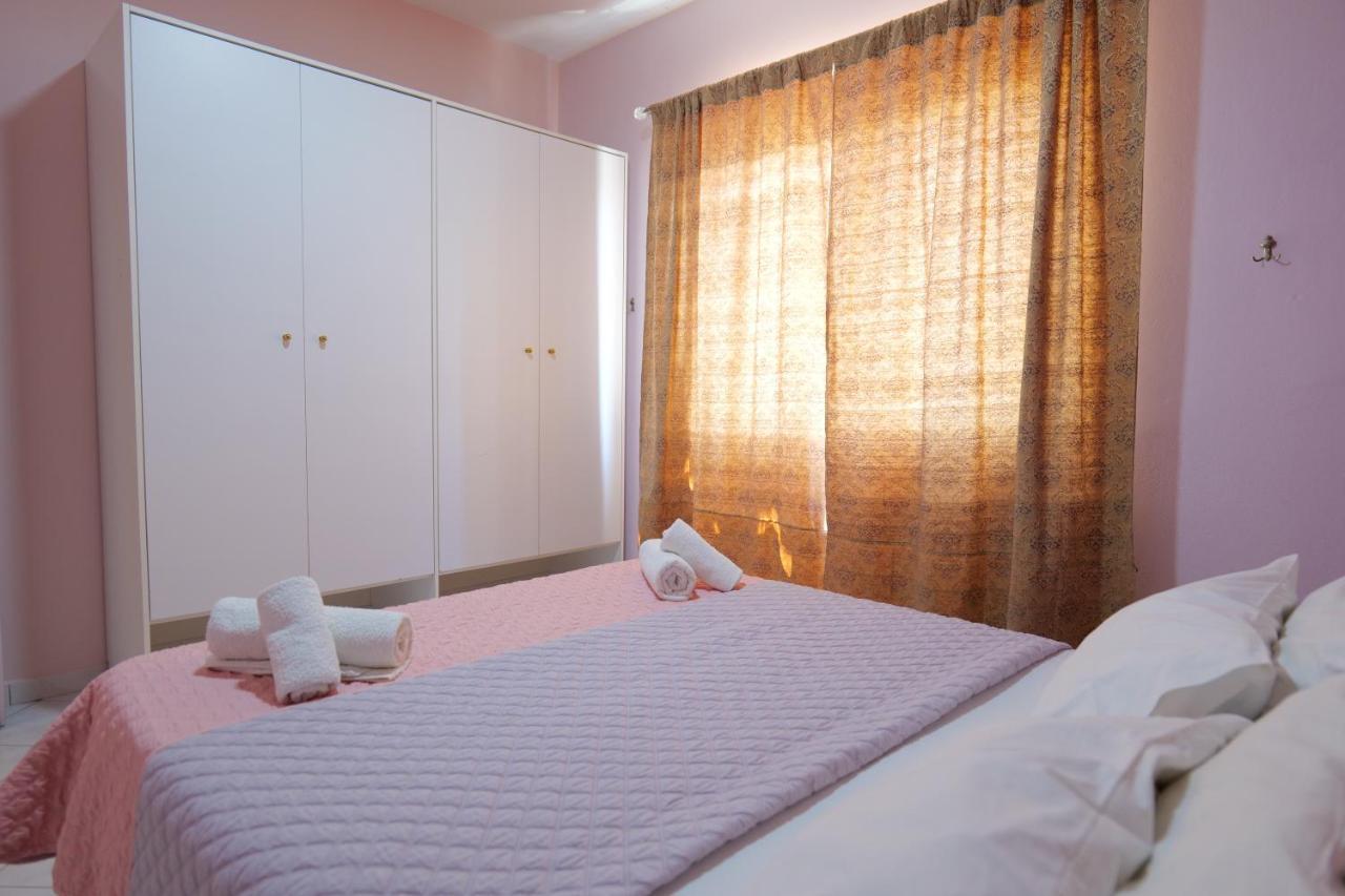 Eden Hotel Sarandë Eksteriør bilde