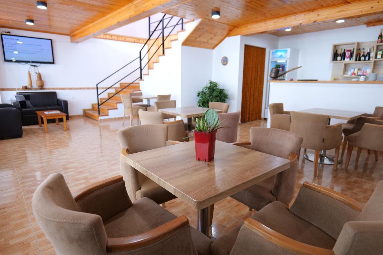 Eden Hotel Sarandë Eksteriør bilde